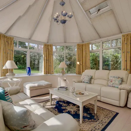 Holiday home Trevean